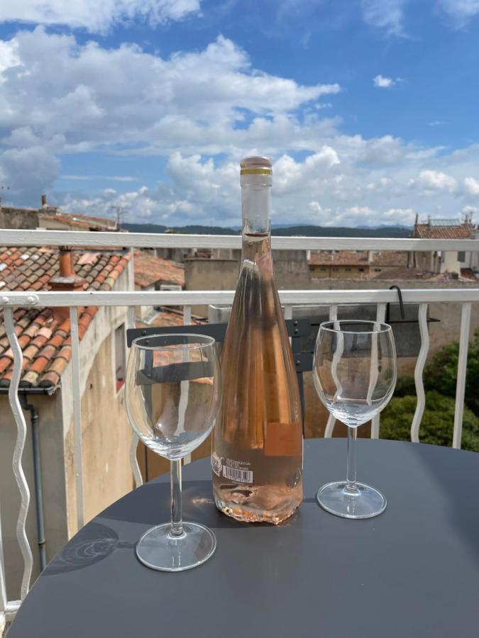 Ferienwohnung 2 Pieces Climatise En Duplex Avec Terrasse Aix-en-Provence Exterior foto